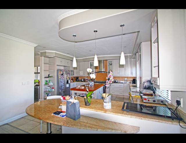 4 BEDROOM HOUSE FOR SALE IN WOODMEAD